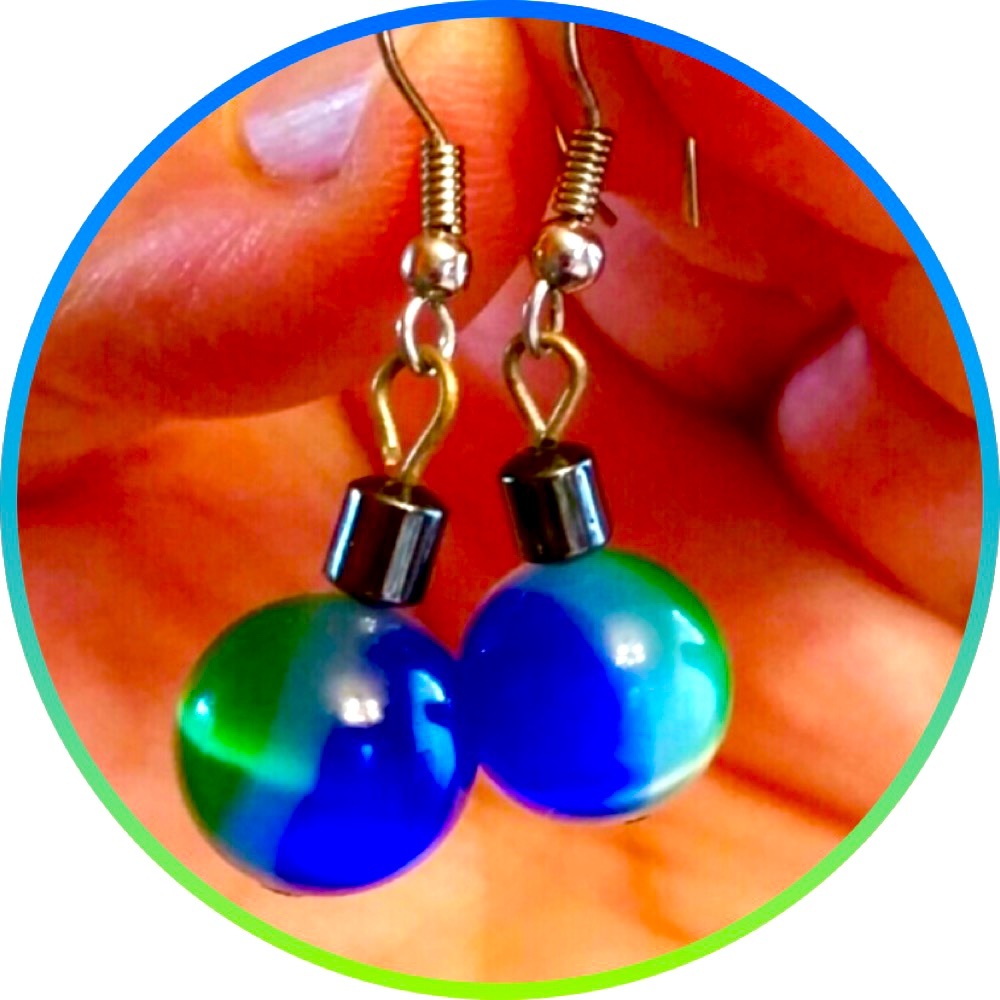 Swiveling Cats Eye Earrings